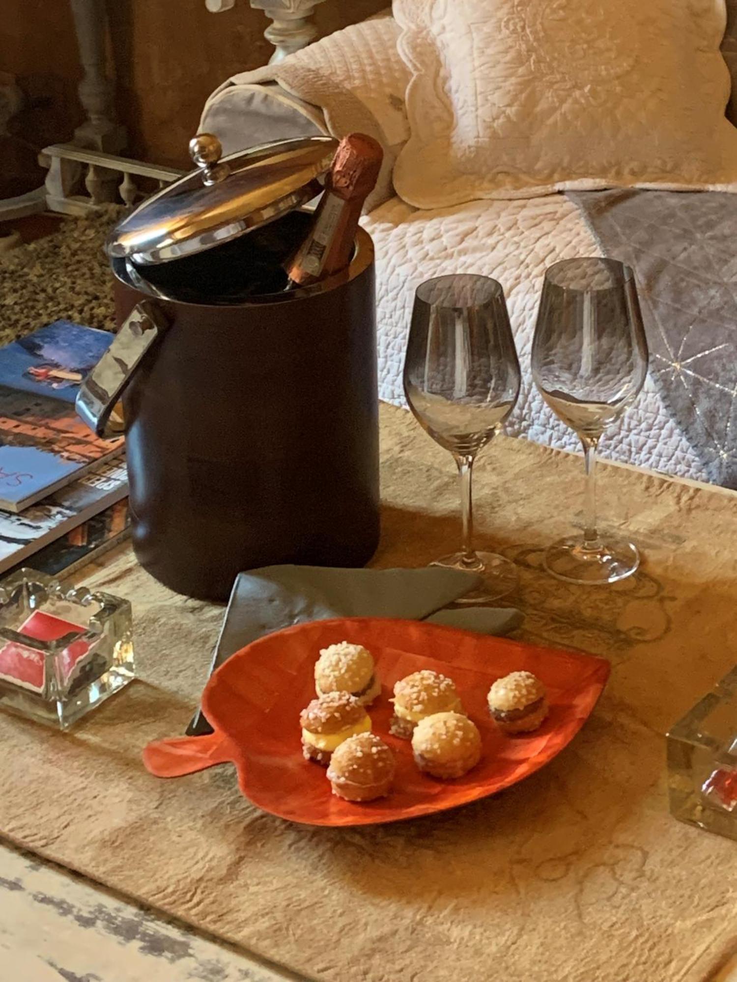 Appartement De Luxe Au Coeur De Saint-Tropez Eksteriør bilde