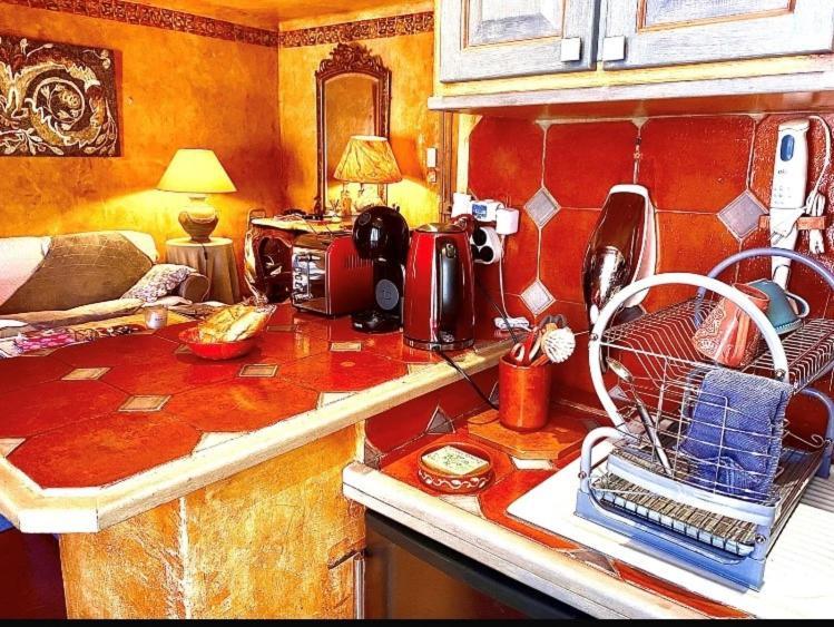 Appartement De Luxe Au Coeur De Saint-Tropez Eksteriør bilde