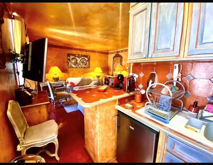 Appartement De Luxe Au Coeur De Saint-Tropez Eksteriør bilde