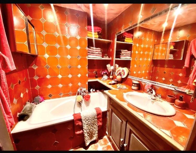 Appartement De Luxe Au Coeur De Saint-Tropez Eksteriør bilde